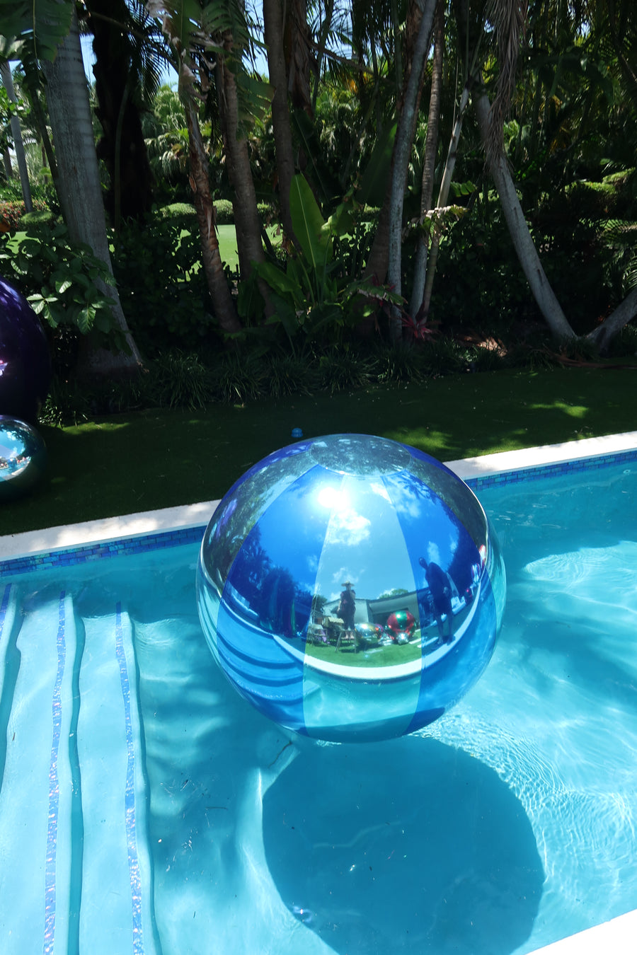 Big Shiny Beach Balls — Royal Blue 35 / Sky Blue 62