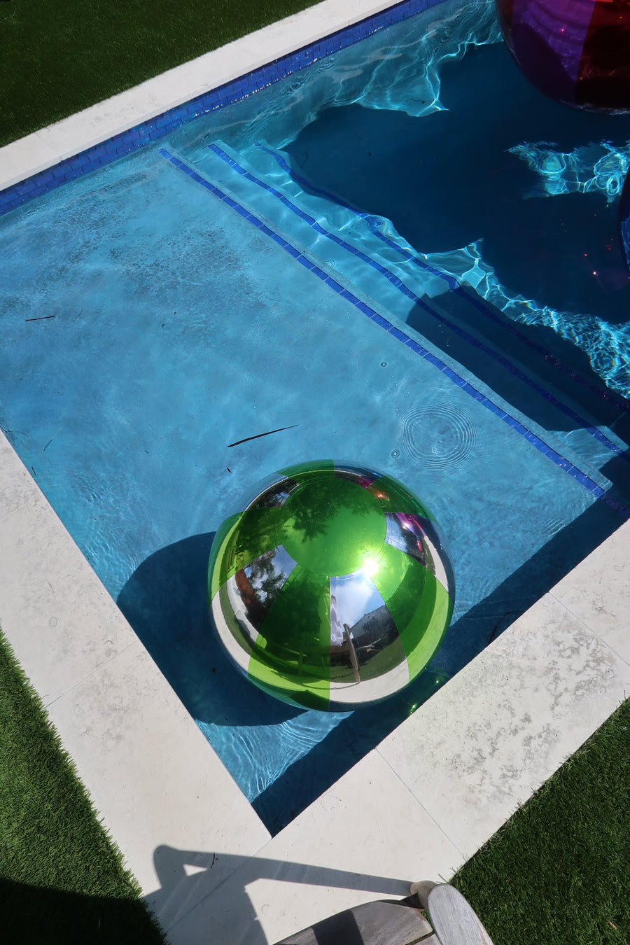 Big Shiny Beach Balls — Light Green 36 / Silver Chrome
