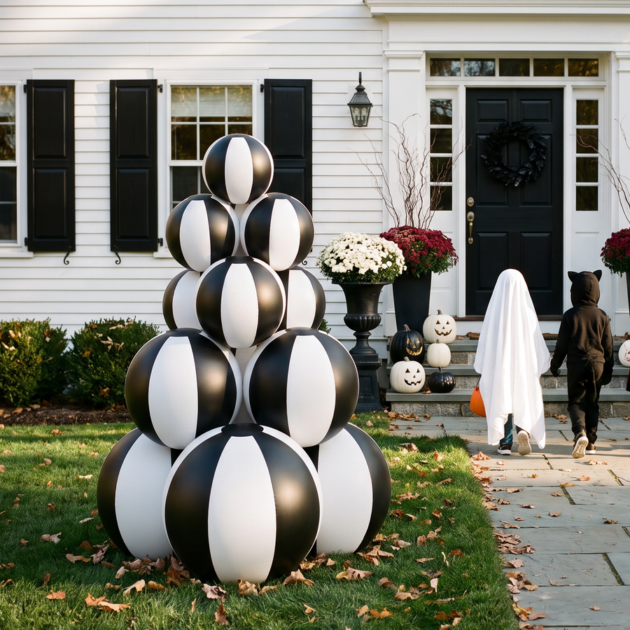 Matte Spookmas Tree — White and Black