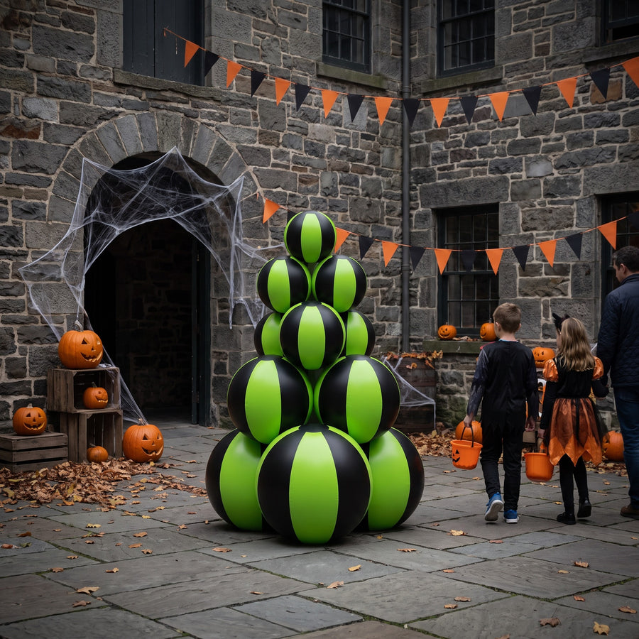Matte Spookmas Tree — Green and Black